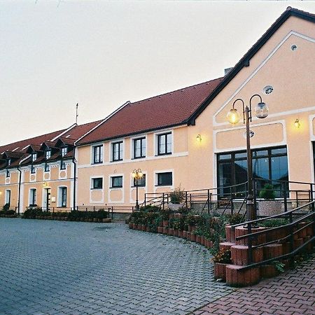 Pension U Svateho Jana Hradec Králové Exterior foto